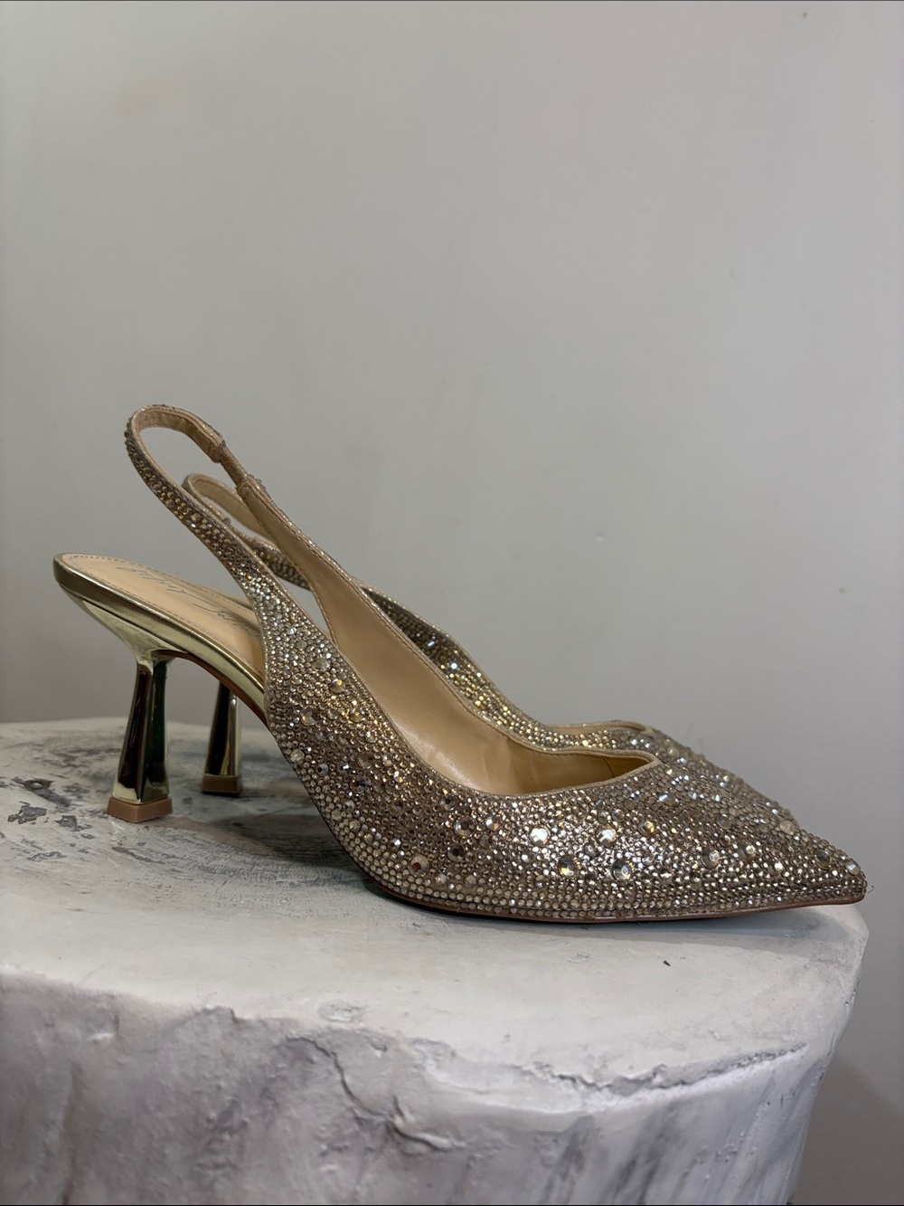 Champagne Rhinestone Bedazzled Blue by Betsey Johnson Clark Sling Back Pumps 9